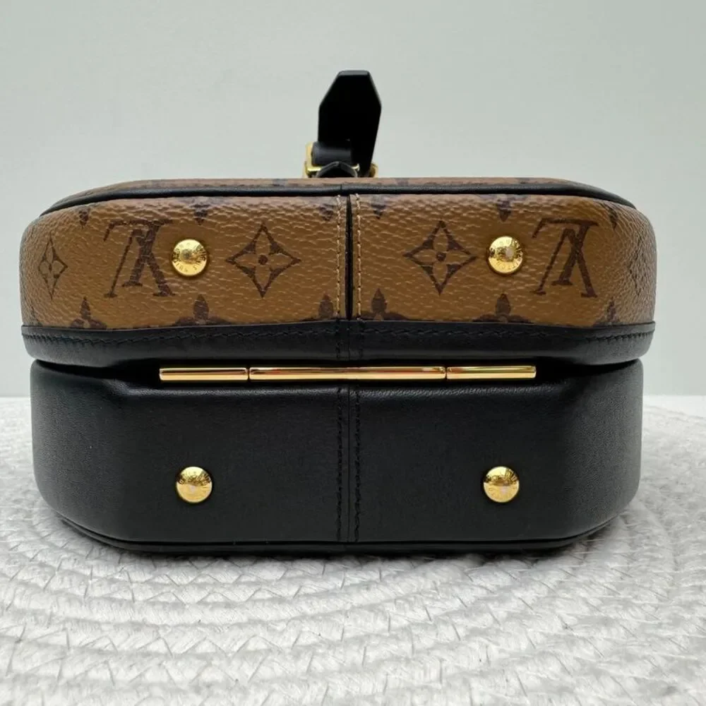 Louis Vuitton Women Pre-Loved Bag Very Good Condition